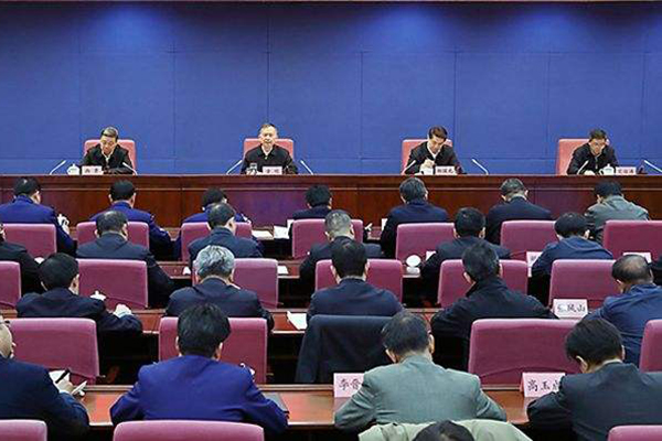 國務(wù)院安委辦、應(yīng)急管理部召開全國煤礦安 全生產(chǎn)工作緊急視頻會議強調(diào) 深刻吸取煤礦重大事故教訓(xùn) 舉一反三抓好風險防控 確保歲末年初安 全形勢穩(wěn)定